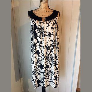Kim Rogers Sleeveless Sheath dress BW print NWT